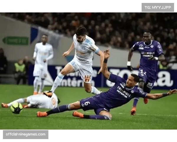 图卢兹主场0-4不敌里尔，遭遇惨败